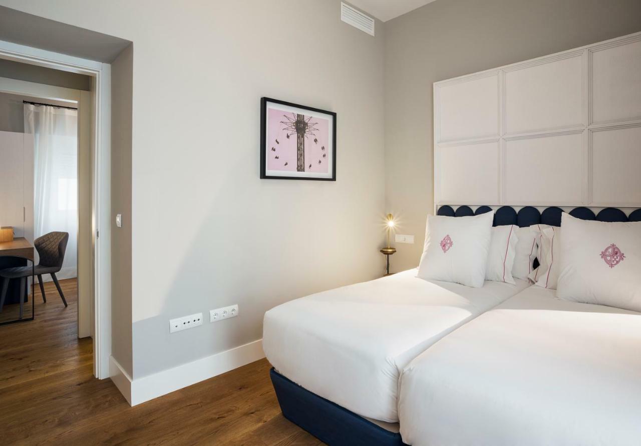 Apartamentos One Shot Conde De Torrejon Sevilla Buitenkant foto